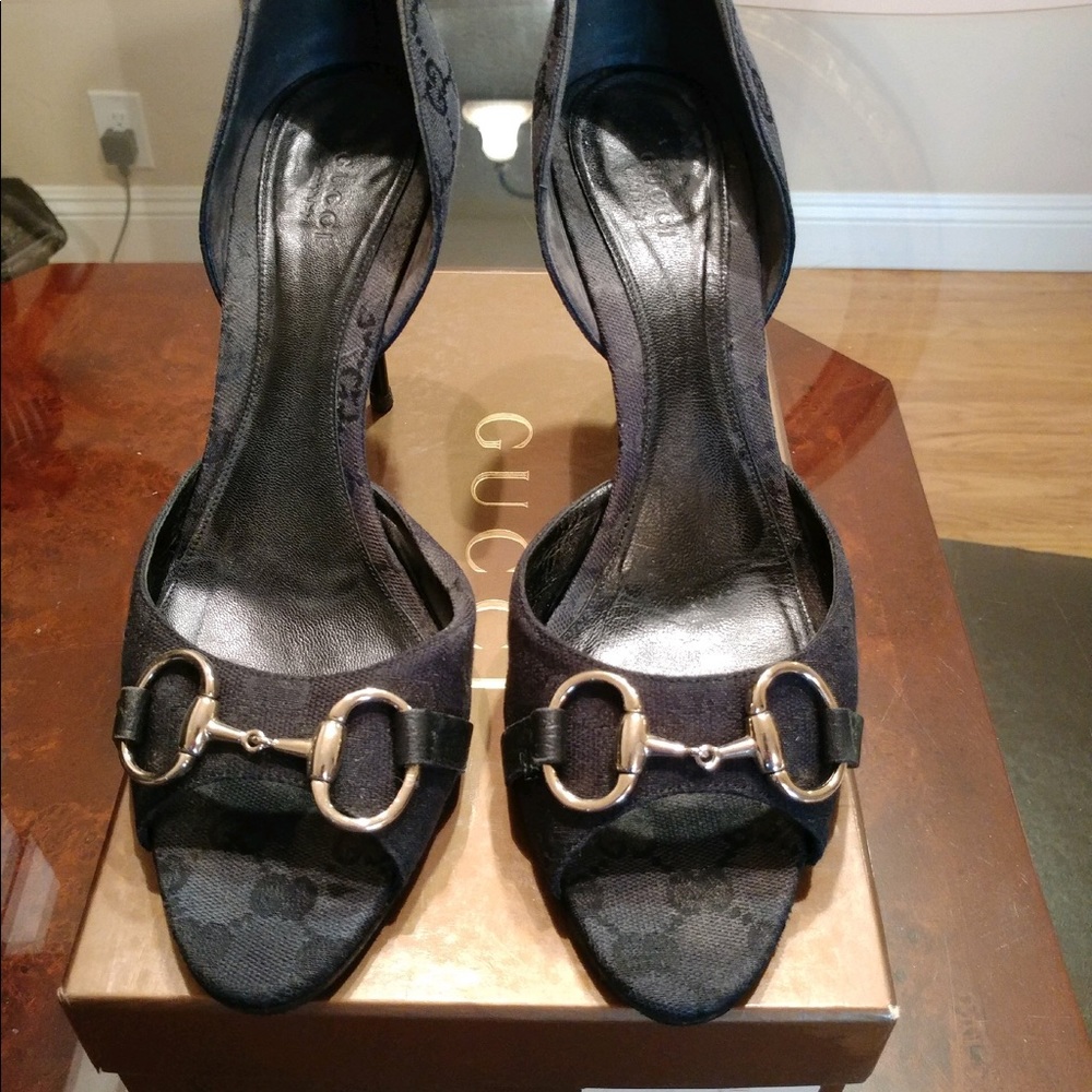 Gucci shoe